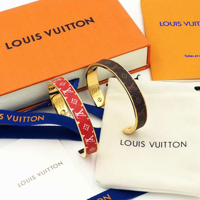 Picture of LV Bracelet _SKULVbracelet02cly20510707